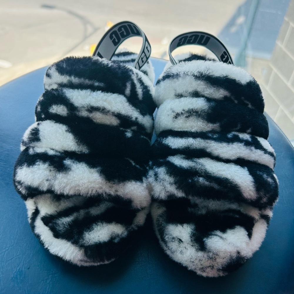 UGG Women Black & White Zebra Plush One-Piece Footies
